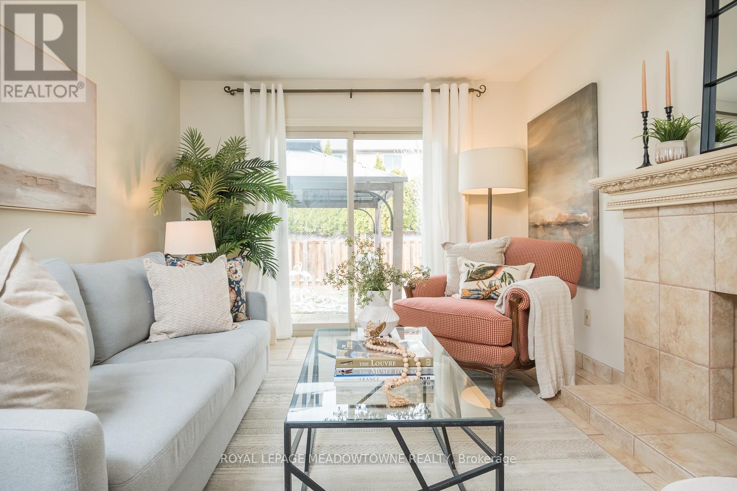 3215 Pinemeadow Drive, Burlington, Ontario  L7M 2N6 - Photo 12 - W12899048