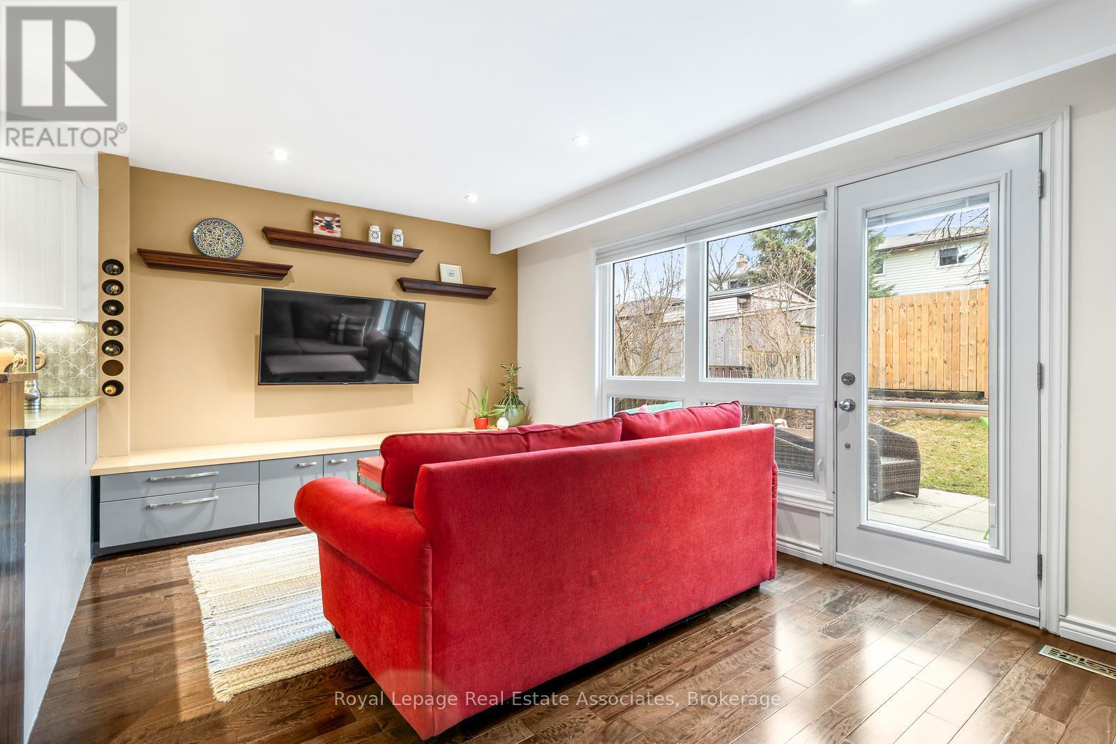 3374 Tallmast Crescent, Mississauga, Ontario  L5L 1H5 - Photo 13 - W12899062