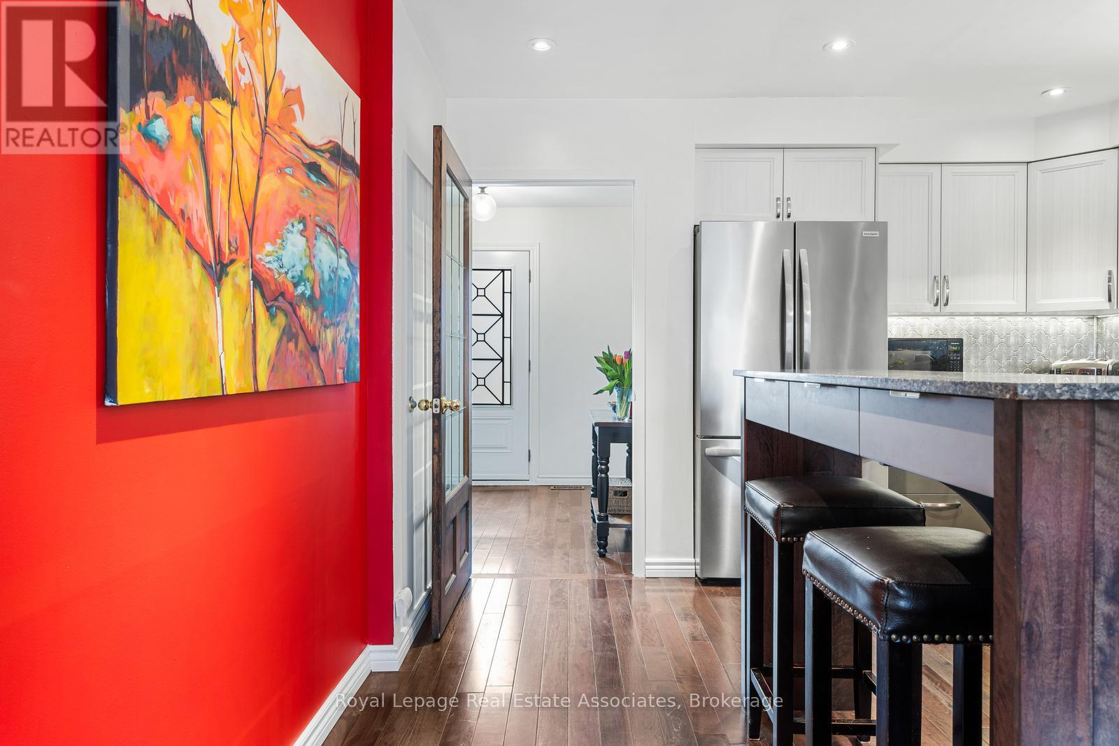 3374 Tallmast Crescent, Mississauga, Ontario  L5L 1H5 - Photo 7 - W12899062