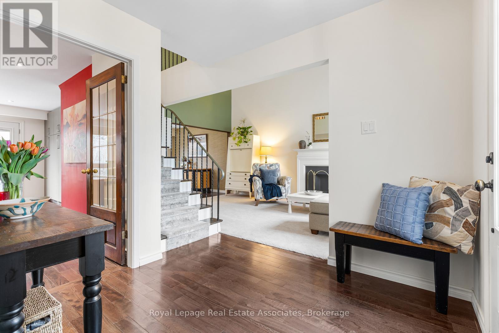 3374 Tallmast Crescent, Mississauga, Ontario  L5L 1H5 - Photo 4 - W12899062