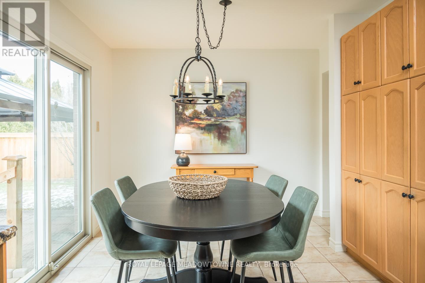 3215 Pinemeadow Drive, Burlington, Ontario  L7M 2N6 - Photo 19 - W12899048