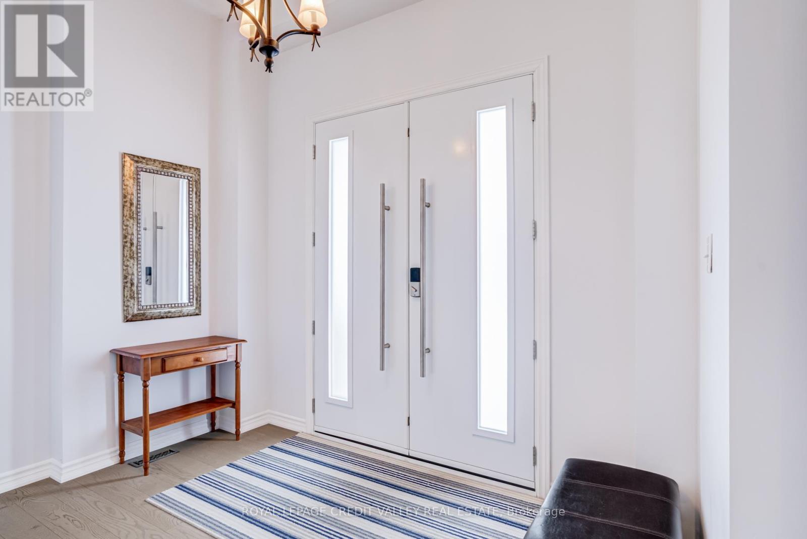 1193 Knight Trail, Milton, Ontario  L9T 5R9 - Photo 5 - W12899064