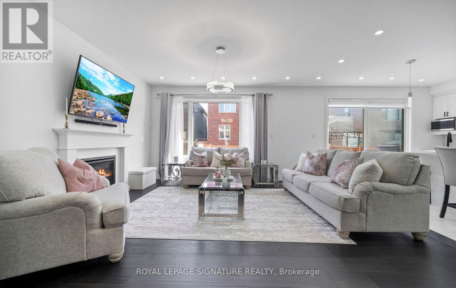 474 Violet Gate, Milton, Ontario  L9E 1X6 - Photo 7 - W12899092