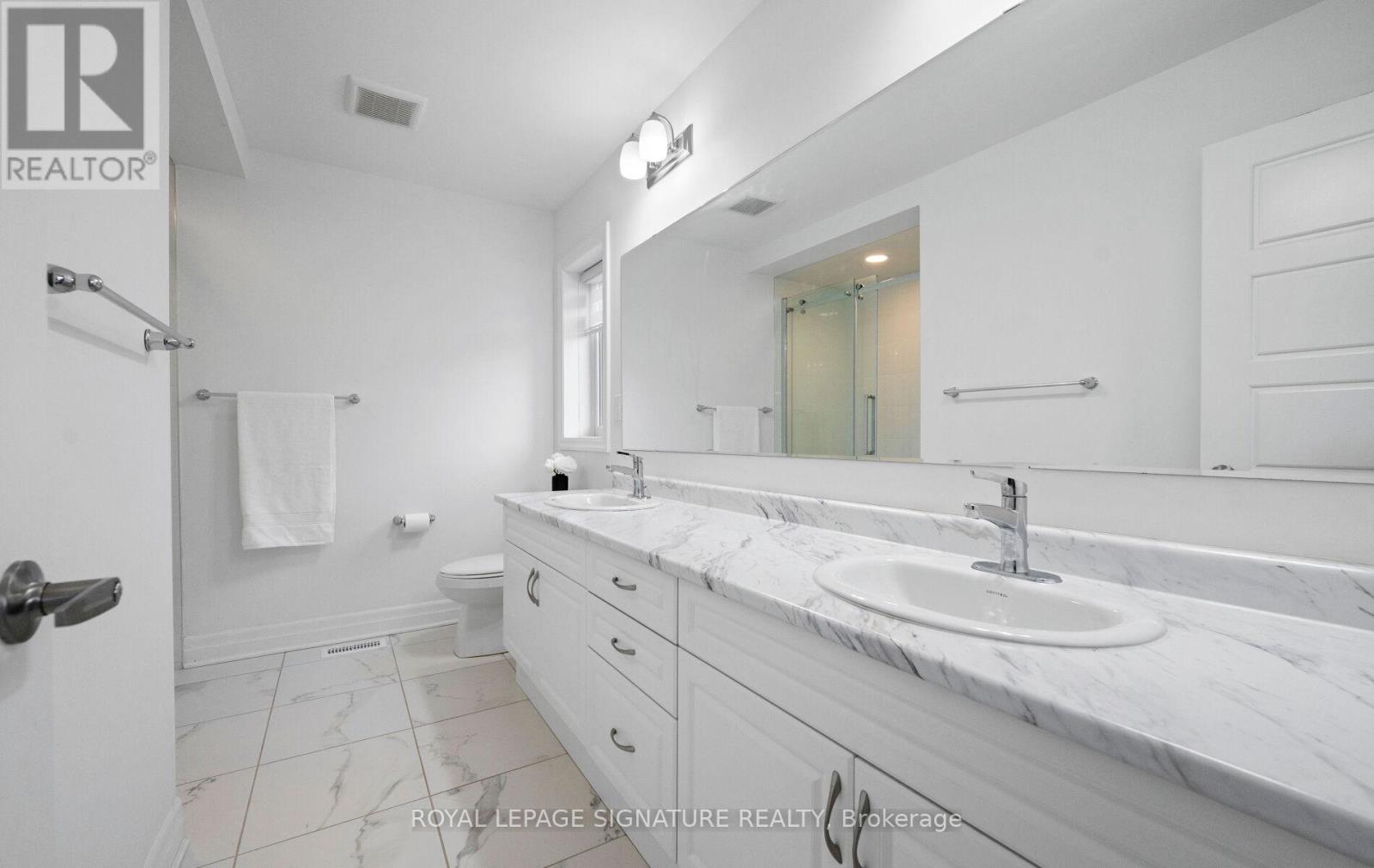 474 Violet Gate, Milton, Ontario  L9E 1X6 - Photo 19 - W12899092