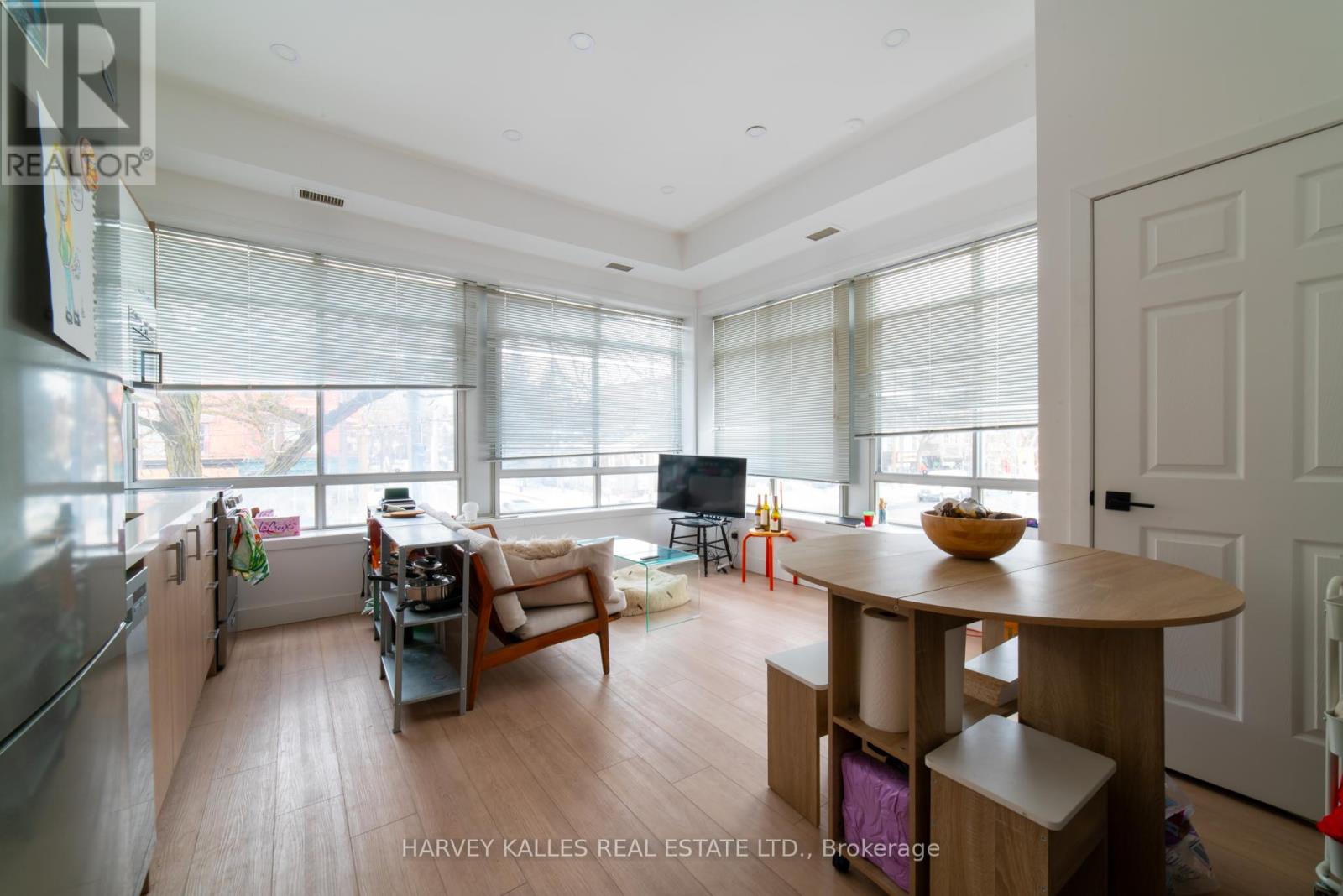 1 - 409 College Street, Toronto (Palmerston-Little Italy), Ontario  M5T 1T1 - Photo 1 - C12901590