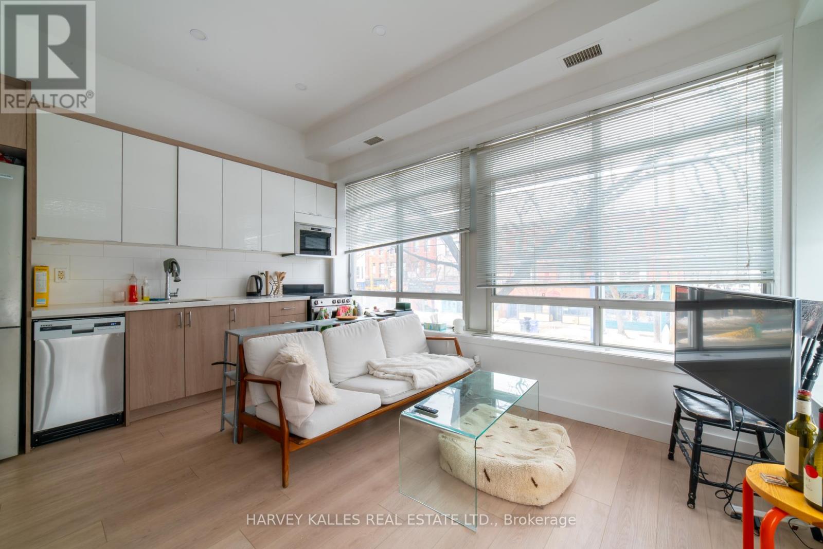 1 - 409 College Street, Toronto (Palmerston-Little Italy), Ontario  M5T 1T1 - Photo 4 - C12901590