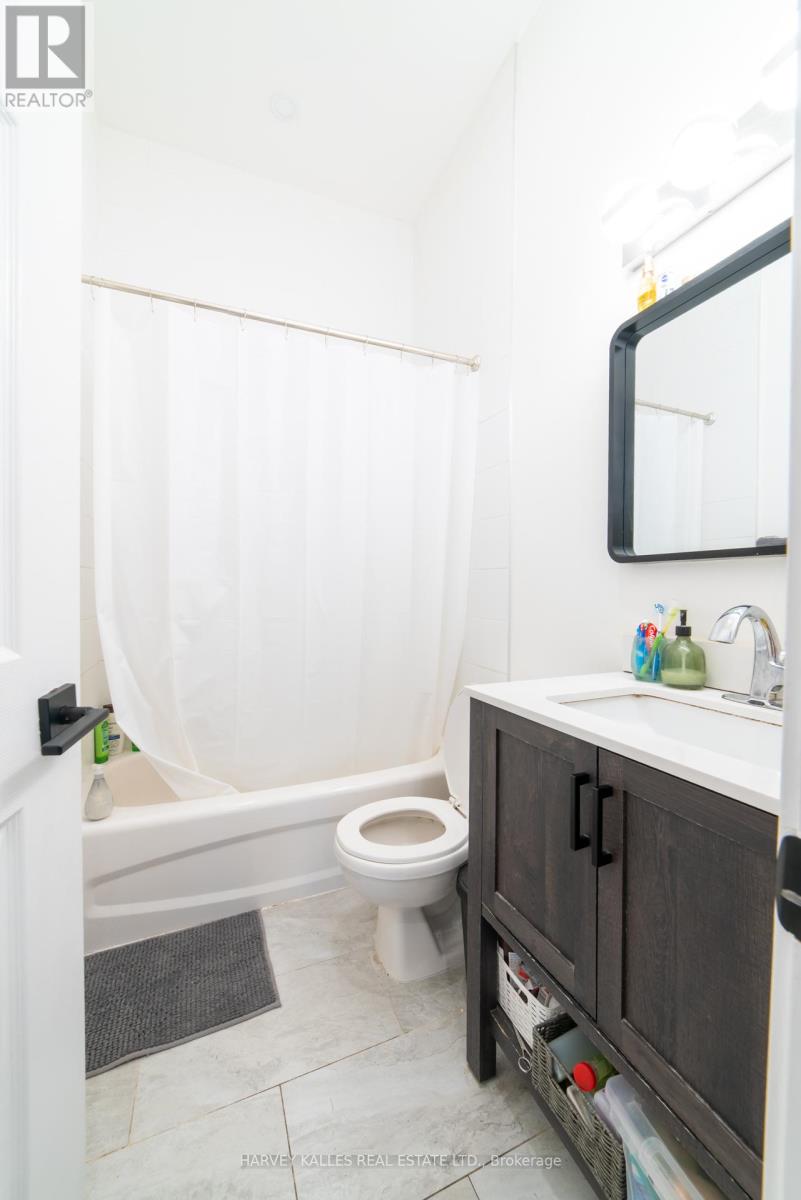 1 - 409 College Street, Toronto (Palmerston-Little Italy), Ontario  M5T 1T1 - Photo 6 - C12901590