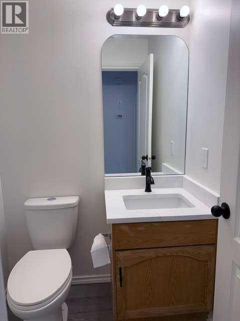 42 Somerside Place Sw, Calgary, Alberta T2Y 3V3 - Photo 10 - A2274942