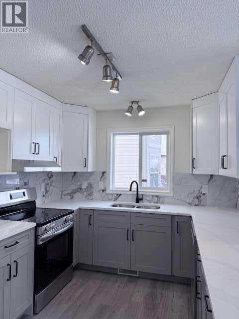 42 Somerside Place Sw, Calgary, Alberta T2Y 3V3 - Photo 5 - A2274942