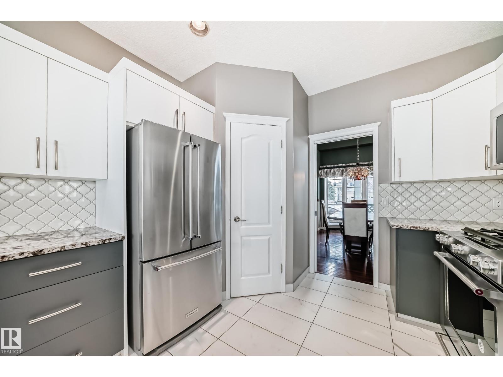 170 Blackburn Dr W Sw, Edmonton, Alberta  T6W 1B6 - Photo 10 - E4477505