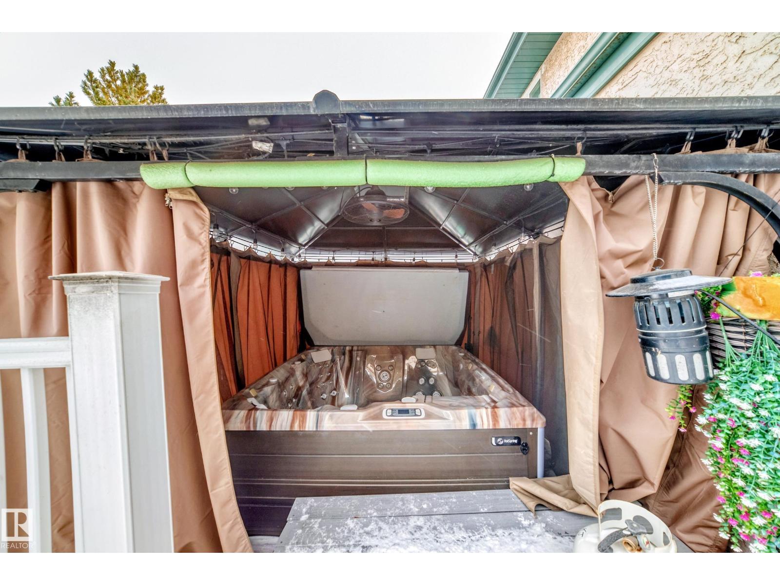 170 Blackburn Dr W Sw, Edmonton, Alberta  T6W 1B6 - Photo 49 - E4477505