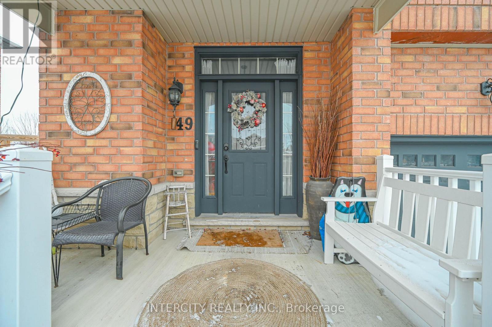 49 Mccardy Court, Caledon, Ontario  L7C 3W9 - Photo 4 - W12900664