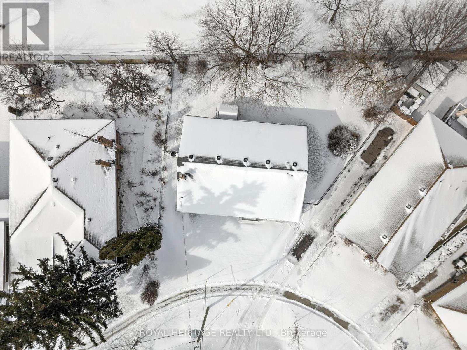 26 Kitson Drive, Toronto, Ontario  M1M 3C8 - Photo 6 - E12901648