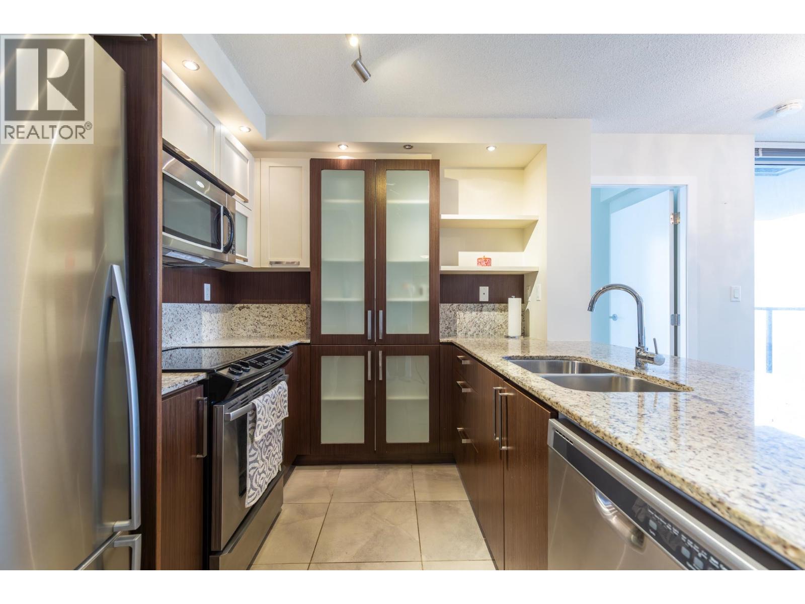 2001 2980 Atlantic Avenue, Coquitlam, British Columbia  V3B 0G2 - Photo 10 - R3101526