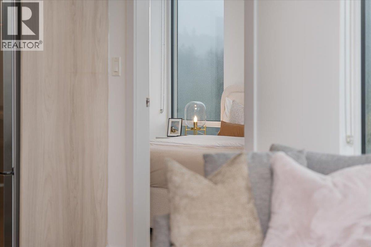 1402 680 Seylynn Crescent, North Vancouver, British Columbia  V7J 0B5 - Photo 14 - R3101751