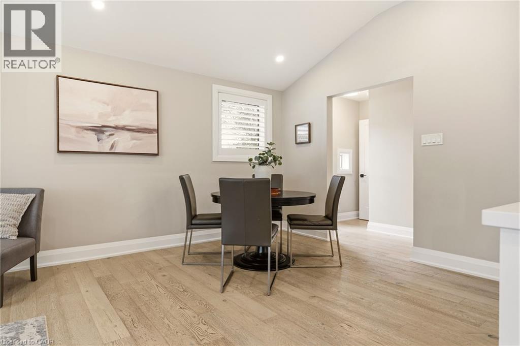 688 Mullin Way, Burlington, Ontario  L7L 4J7 - Photo 7 - 40811350