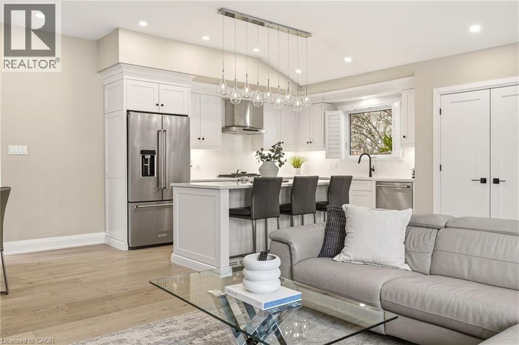 688 Mullin Way, Burlington, Ontario  L7L 4J7 - Photo 17 - 40811350