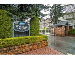 <div class="price">$674,900</div> 216 13895 102 Avenue, Surrey<br><div style="margin-bottom:8px;"><small>Royal LePage West Real Estate Services</small></div><div class='bed_bath'>2 Bed | 2 Bath</div>
