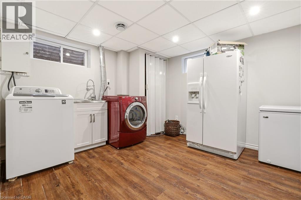 688 Mullin Way, Burlington, Ontario  L7L 4J7 - Photo 33 - 40811350