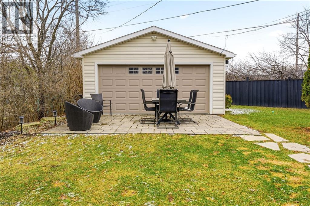 688 Mullin Way, Burlington, Ontario  L7L 4J7 - Photo 38 - 40811350