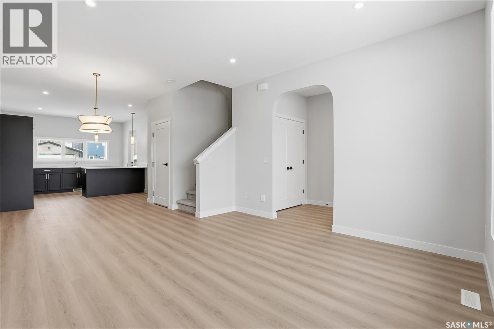 234 Leskiw Lane, Saskatoon, Saskatchewan  S7V 2A4 - Photo 5 - SK027933