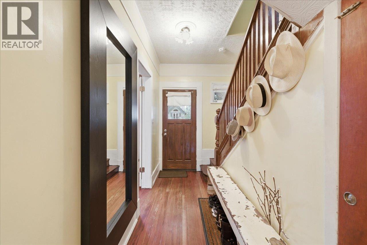 2232 W 14th Avenue, Vancouver, British Columbia  V6K 2W1 - Photo 3 - R3101722