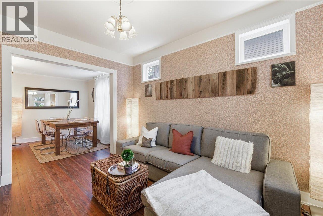 2232 W 14th Avenue, Vancouver, British Columbia  V6K 2W1 - Photo 5 - R3101722