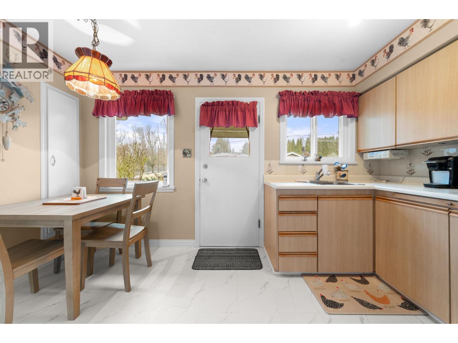 462 W 26th Street, North Vancouver, British Columbia  V7N 2G8 - Photo 16 - R3101725