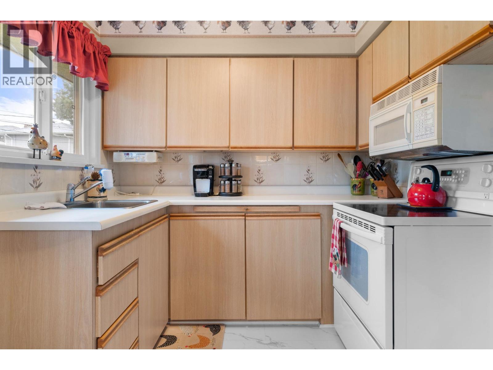 462 W 26th Street, North Vancouver, British Columbia  V7N 2G8 - Photo 17 - R3101725