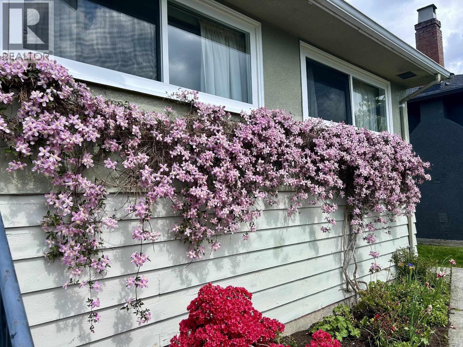 462 W 26th Street, North Vancouver, British Columbia  V7N 2G8 - Photo 5 - R3101725