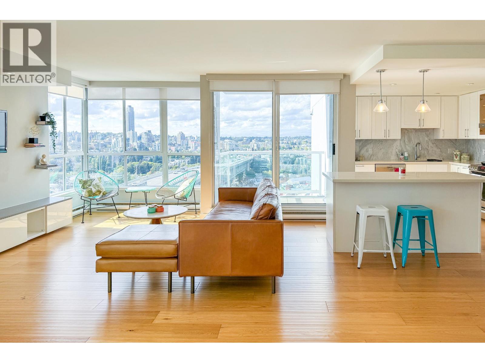 2207 1500 HOWE STREET, Vancouver, British Columbia