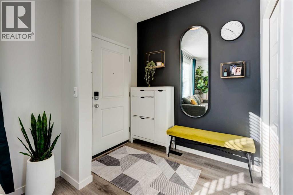 88 Belmont Villas W, Calgary, Alberta  T2X 4W4 - Photo 5 - A2291983