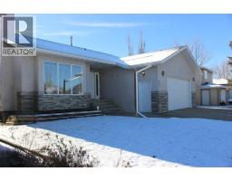 605 Maple Place, Picture Butte, Alberta