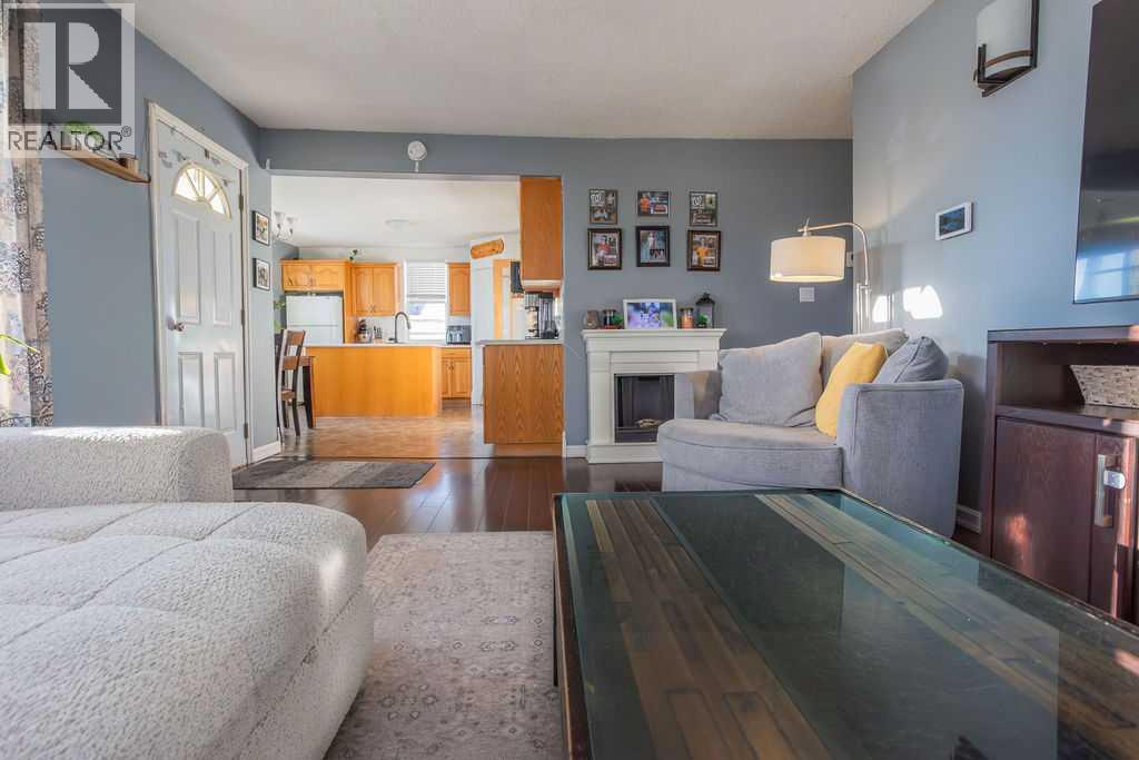 502 5 Avenue, Wainwright, Alberta  T9W 1B1 - Photo 3 - A2284643