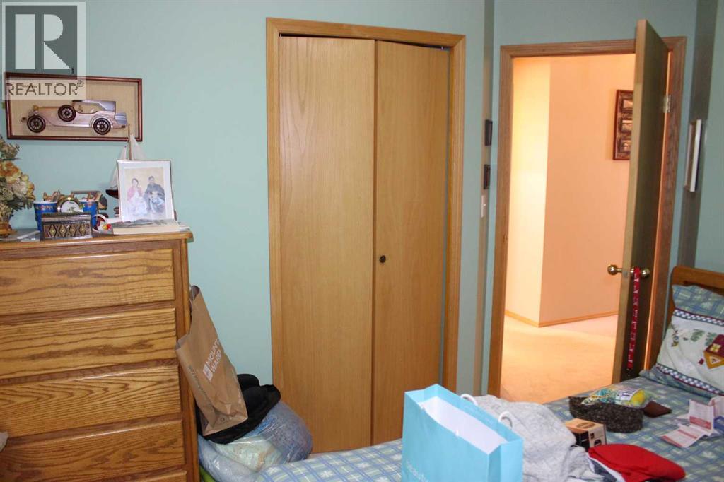 605 Maple Place, Picture Butte, Alberta  T0K 1V0 - Photo 14 - A2282245