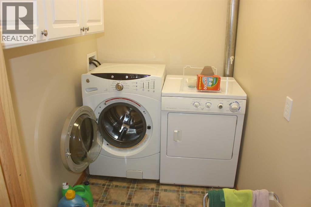 605 Maple Place, Picture Butte, Alberta  T0K 1V0 - Photo 21 - A2282245