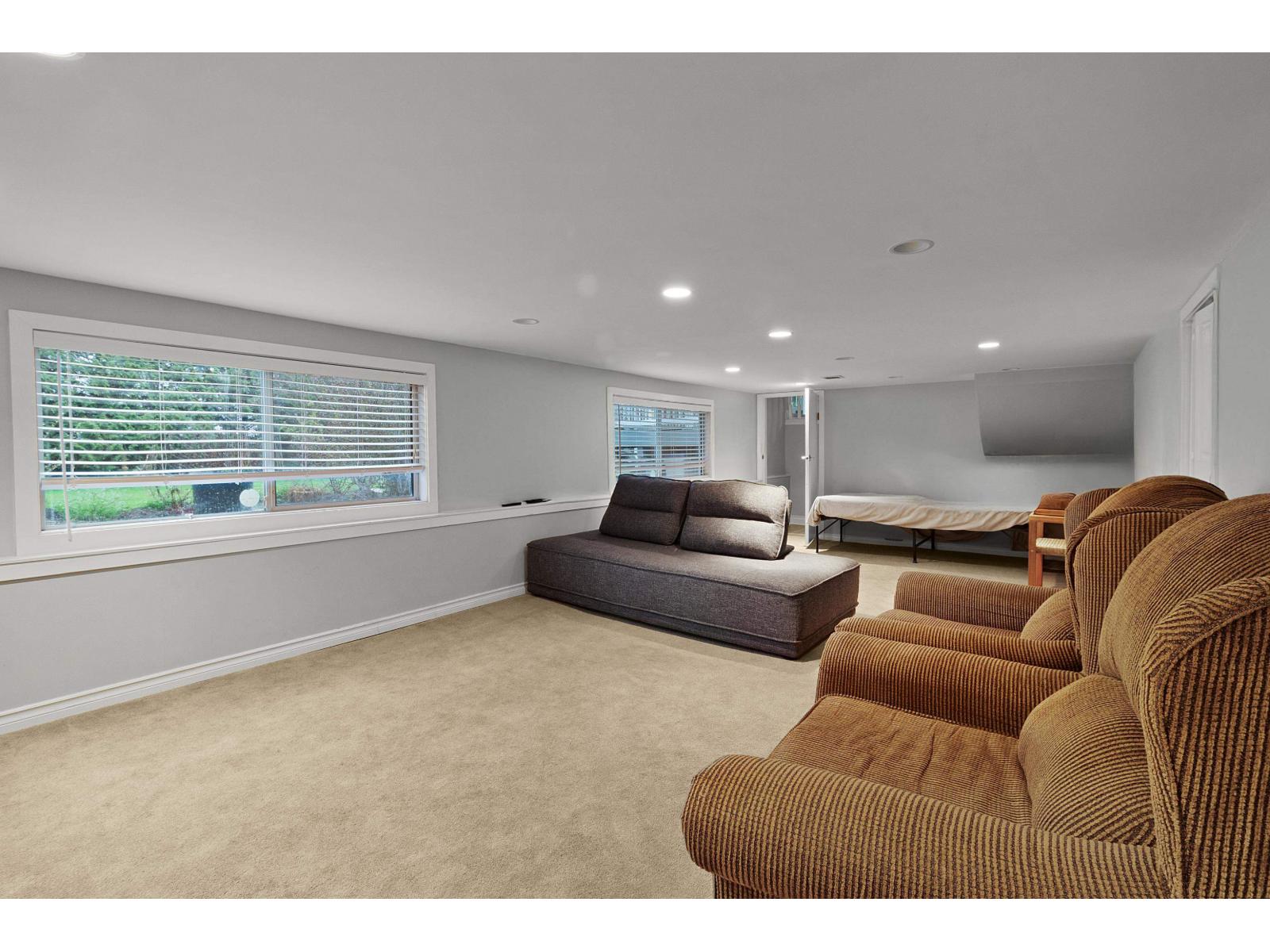 18166 54 Avenue, Surrey, British Columbia  V3S 7Z1 - Photo 16 - R3101052