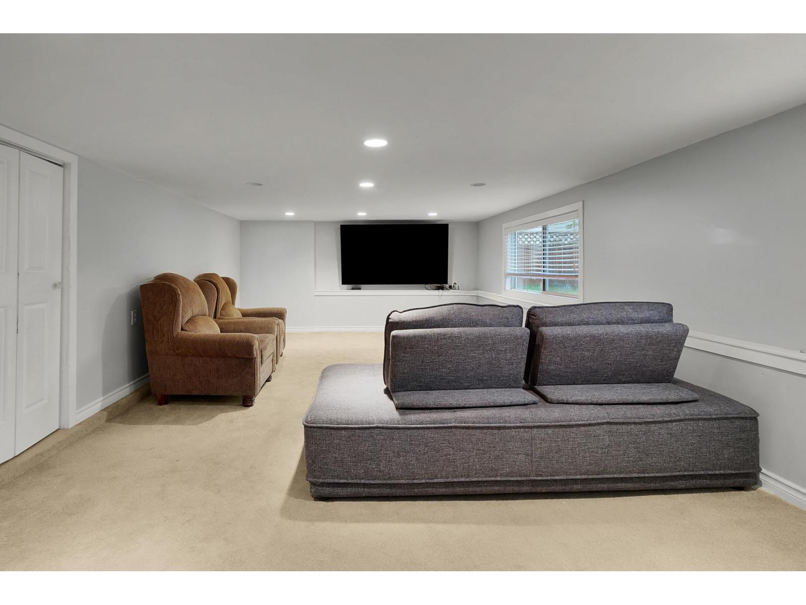 18166 54 Avenue, Surrey, British Columbia  V3S 7Z1 - Photo 15 - R3101052