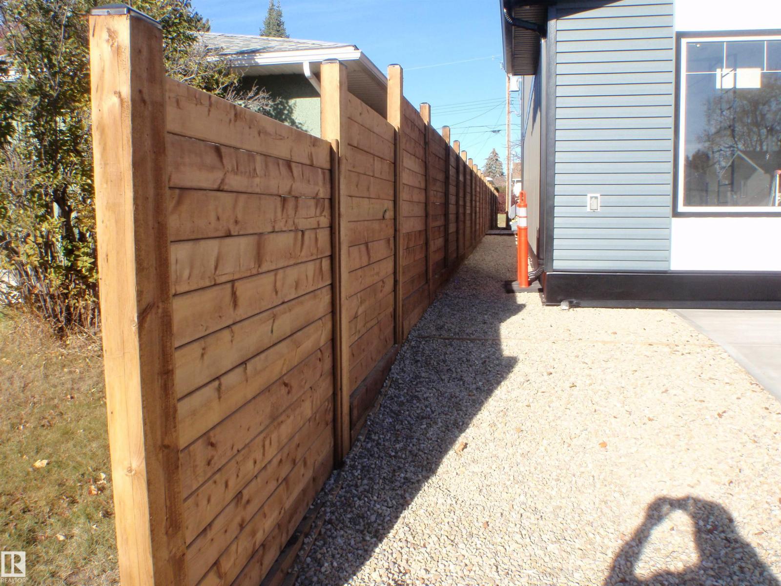 4418 55 Av, Barrhead, Alberta  T7N 1K1 - Photo 3 - E4453134