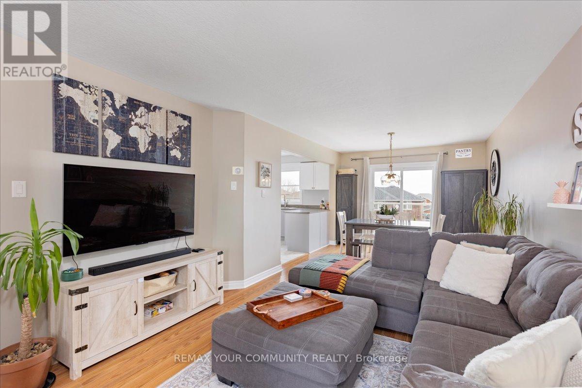 65 Smith Street, Bradford West Gwillimbury, Ontario  L3Z 3Z1 - Photo 12 - N12901146