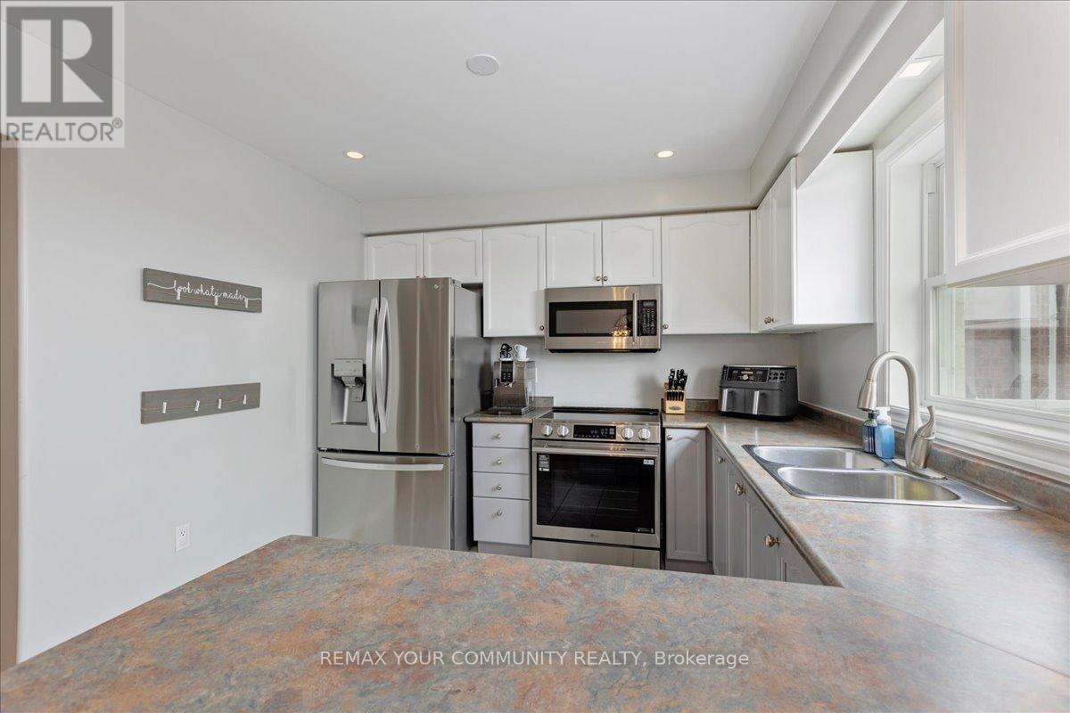 65 Smith Street, Bradford West Gwillimbury, Ontario  L3Z 3Z1 - Photo 16 - N12901146