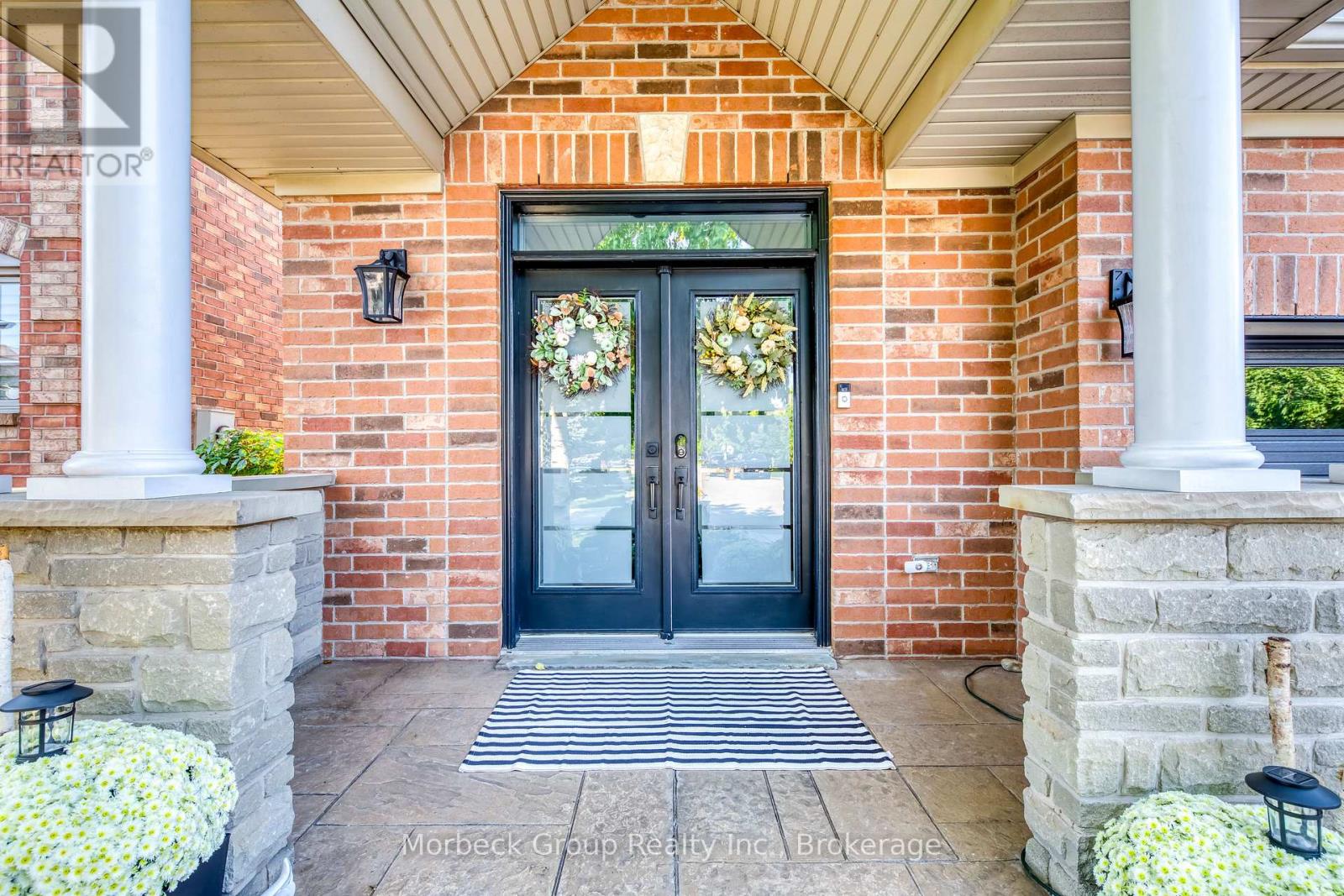 1436 Gulledge Trail, Oakville (Wt West Oak Trails), Ontario  L6M 3Z8 - Photo 2 - W12901696