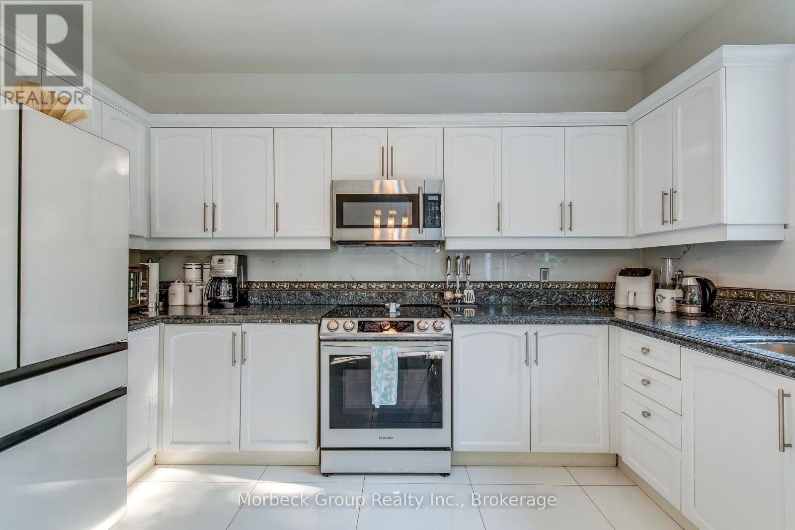 1436 Gulledge Trail, Oakville (Wt West Oak Trails), Ontario  L6M 3Z8 - Photo 8 - W12901696