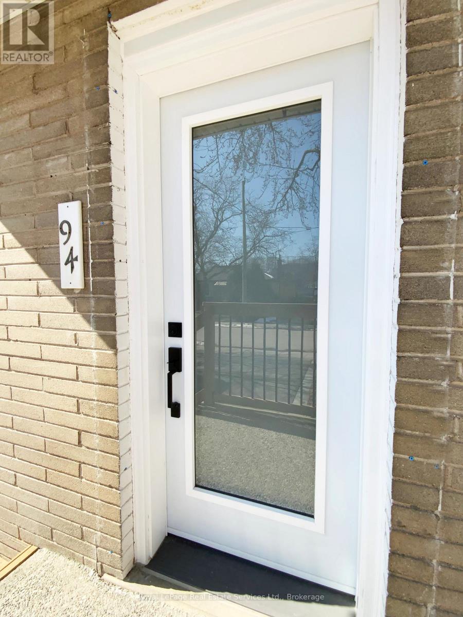 Main & Second Floor - 94 West 32nd Street, Hamilton, Ontario  L9C 5G9 - Photo 4 - X12901688