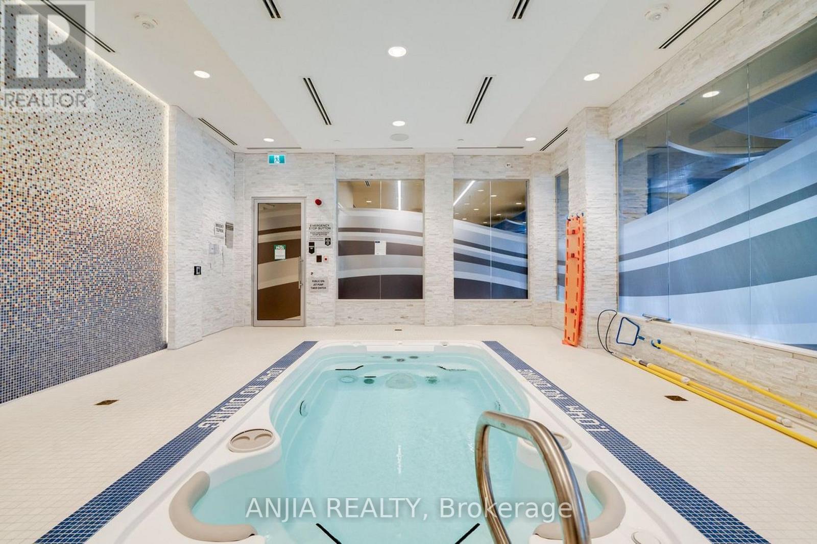 1510 - 50 Ann O'reilly Road, Toronto, Ontario  M2J 0A8 - Photo 16 - C12898162