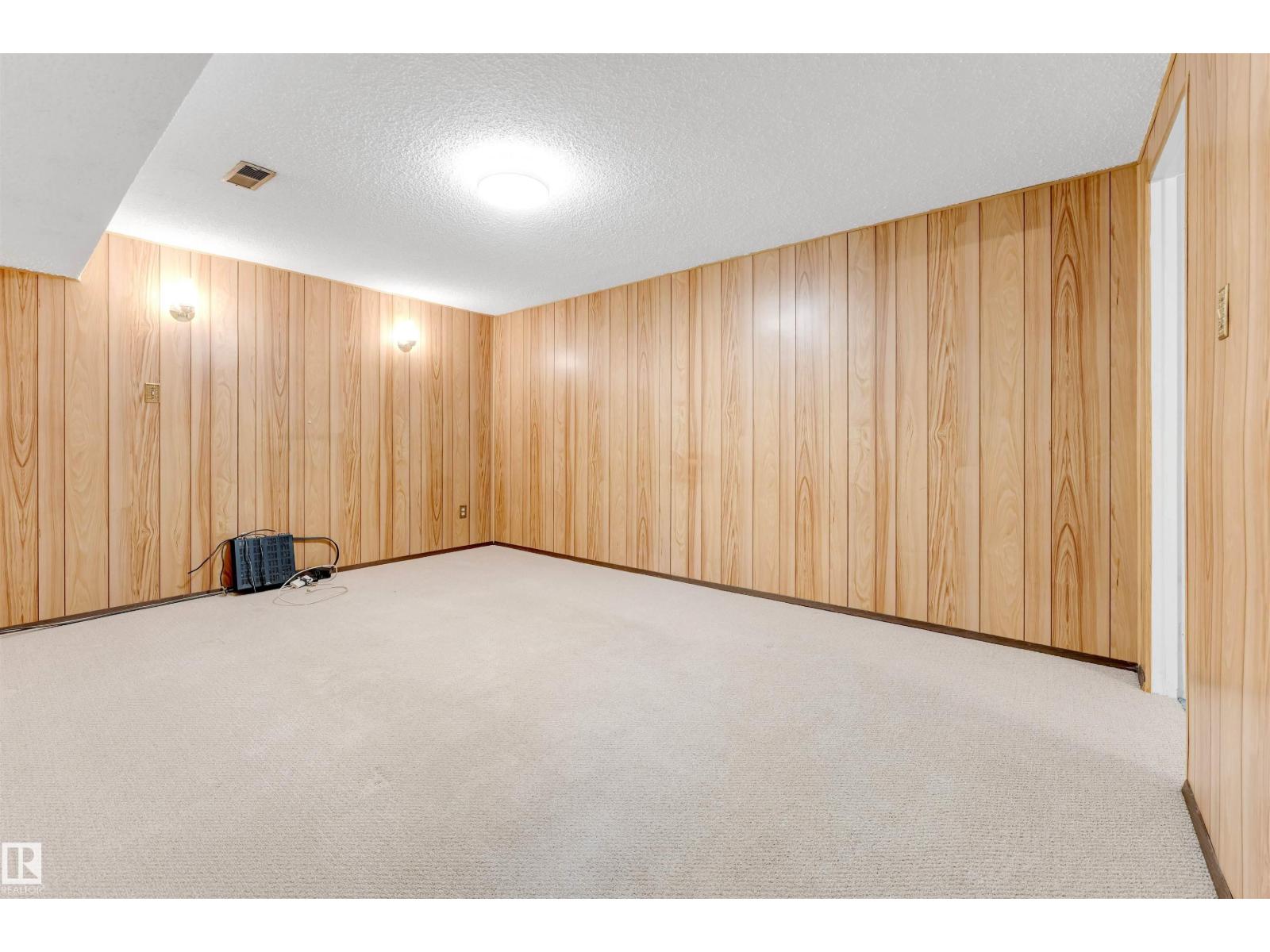 8716 137 Av Nw, Edmonton, Alberta  T5E 1Y4 - Photo 31 - E4476990