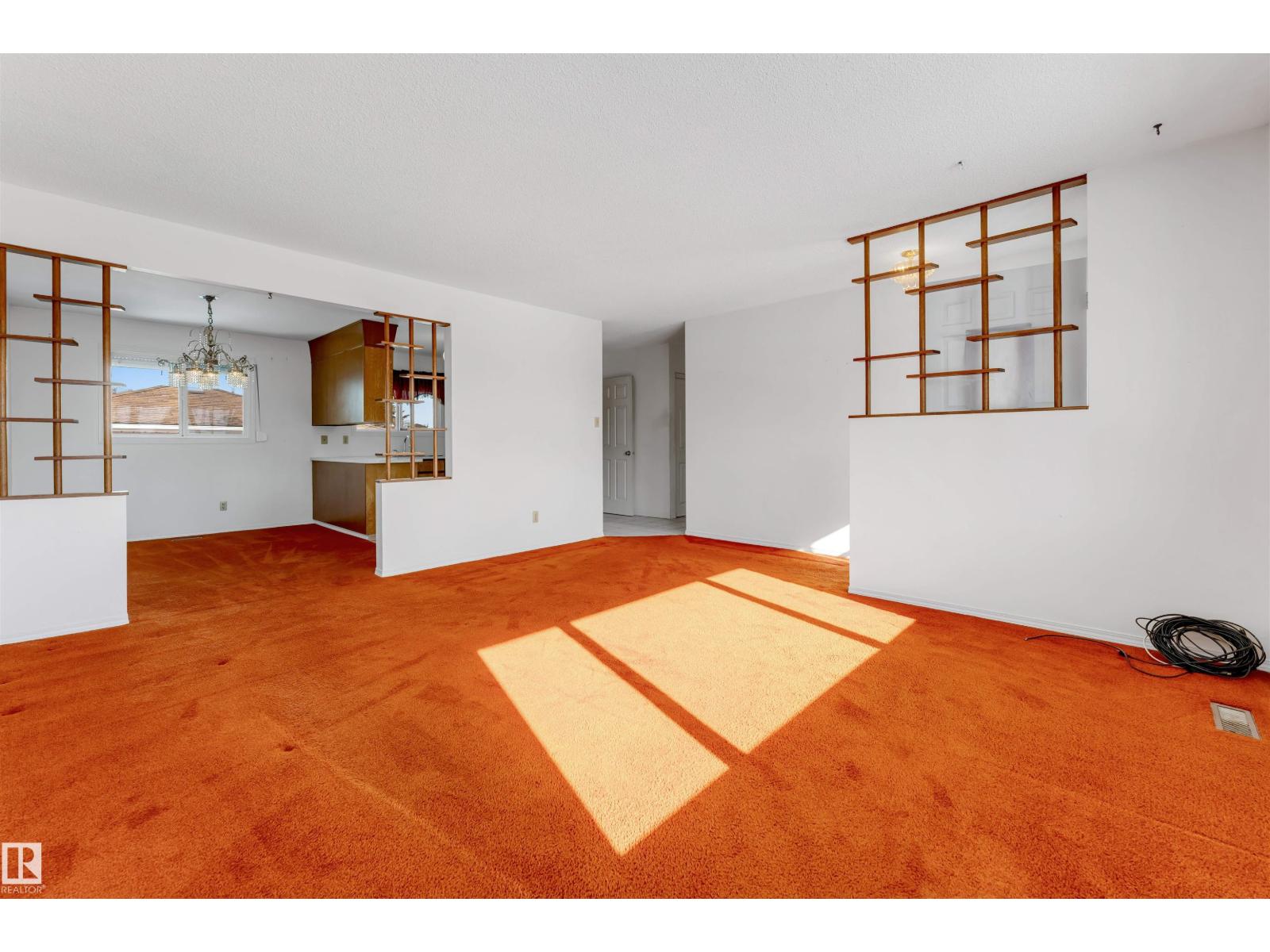 8716 137 Av Nw, Edmonton, Alberta  T5E 1Y4 - Photo 13 - E4476990