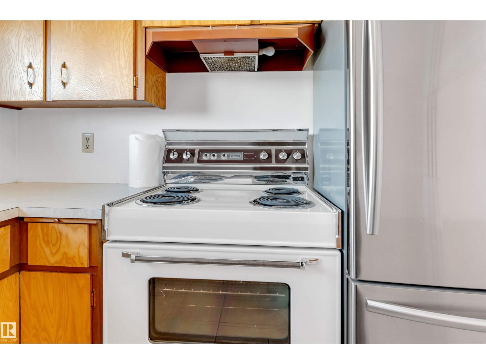 8716 137 Av Nw, Edmonton, Alberta  T5E 1Y4 - Photo 20 - E4476990