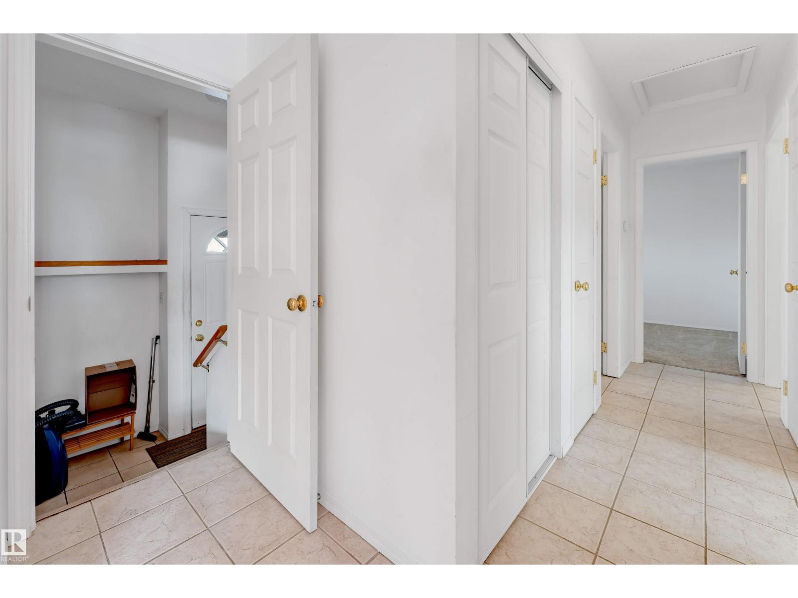 8716 137 Av Nw, Edmonton, Alberta  T5E 1Y4 - Photo 21 - E4476990