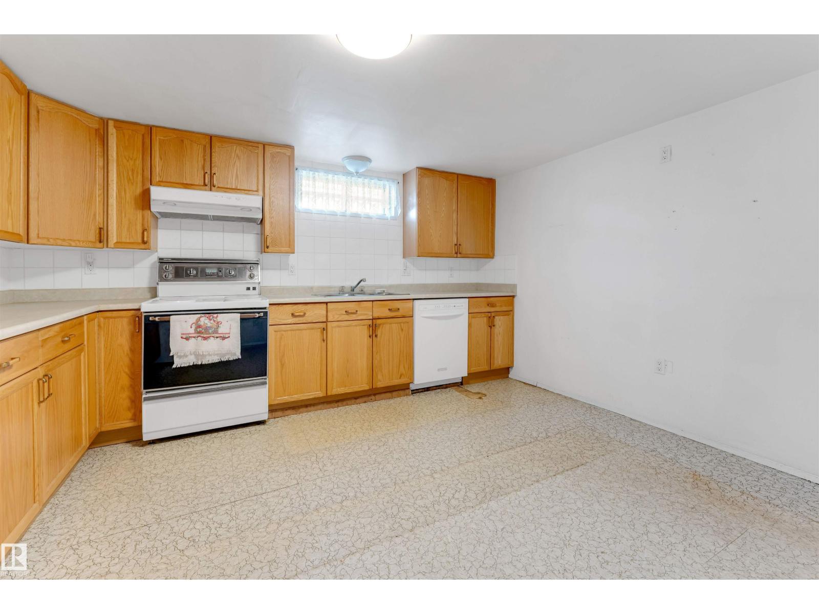 8716 137 Av Nw, Edmonton, Alberta  T5E 1Y4 - Photo 36 - E4476990